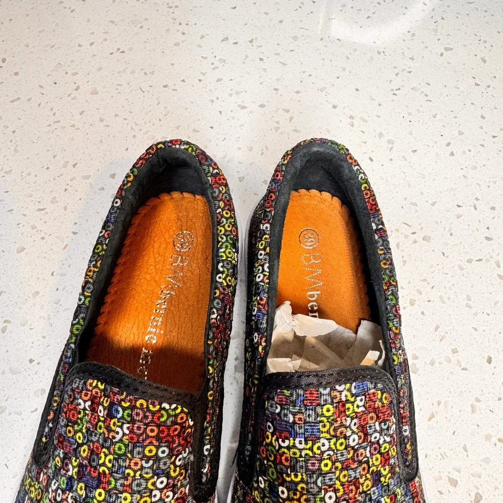 Bernie Mev Verona Multi Color Woven Slip On Sneakers Circle Pattern Size 39 or 8